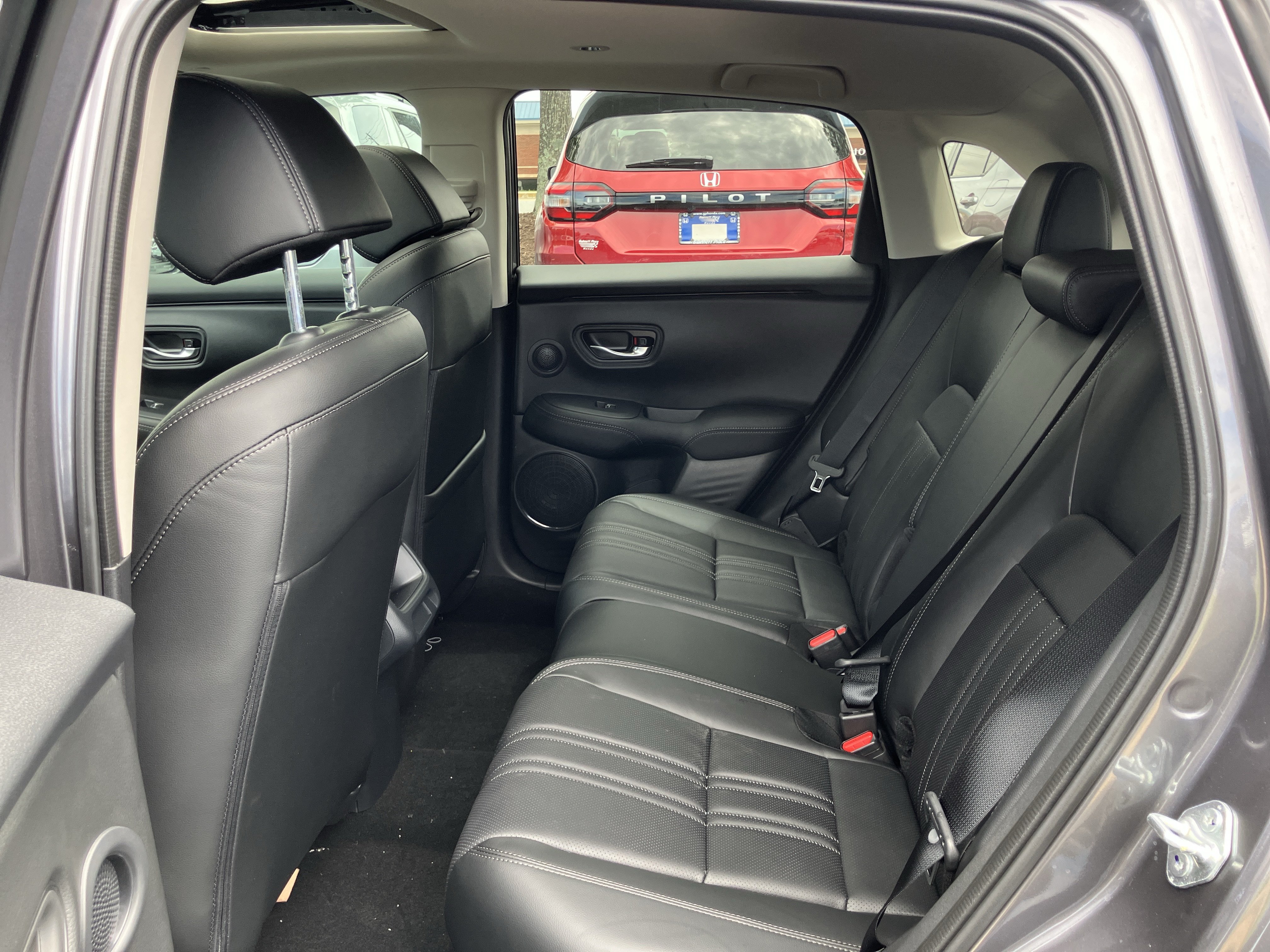 New 2027 Honda HR-V EX-L image 30