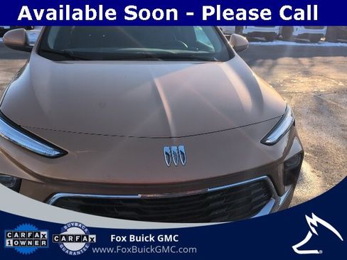 Certified 2024 Buick Encore GX Preferred w/ Comfort Package image 2