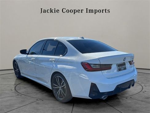 Used 2023 BMW 330i Sedan w/ M Sport Package image 3