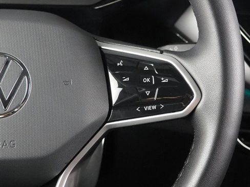 Used 2023 Volkswagen ID.4 Pro S Plus image 22