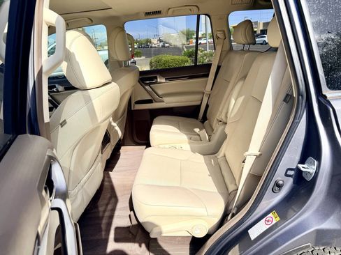 Used 2018 Lexus GX 460 Premium AWD/4WD image 21