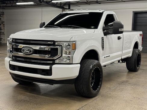Used 2022 Ford F350 XL w/ STX Appearance Package AWD/4WD image 3