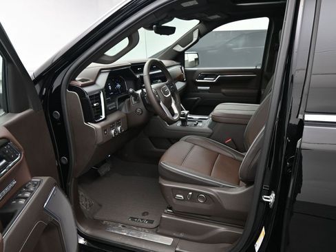 New 2026 GMC Sierra 1500 Denali w/ Technology Package image 9