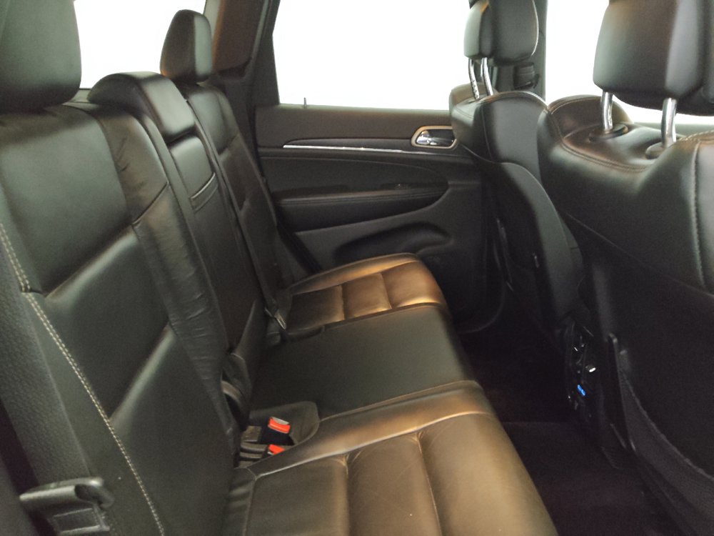 Used 2017 Jeep Grand Cherokee Limited AWD/4WD image 19