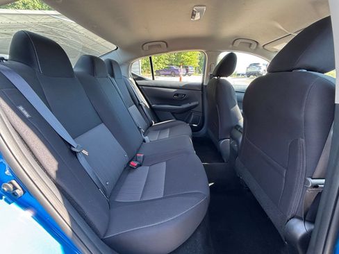 Used 2025 Nissan Sentra SV FWD image 35