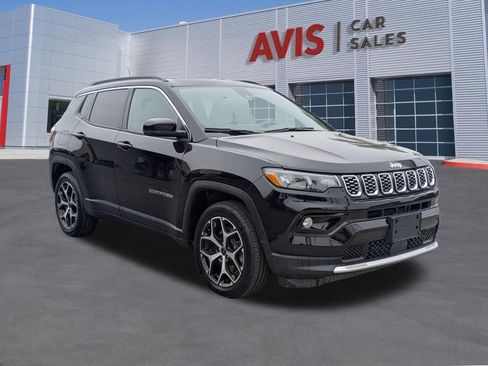 Used 2025 Jeep Compass Limited AWD/4WD image 9