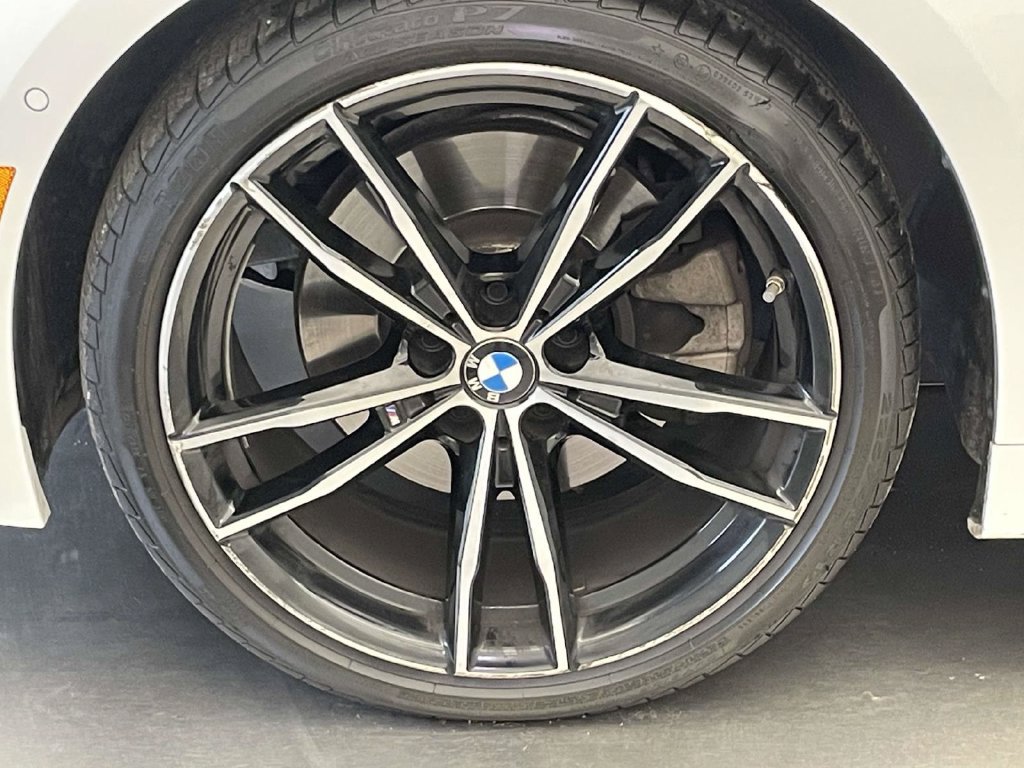 Used 2024 BMW 330i xDrive Sedan w/ M Sport Package AWD/4WD image 13