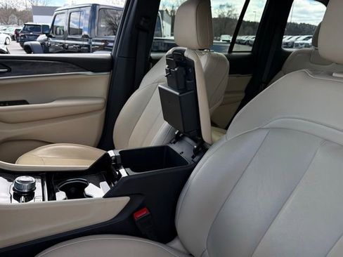 Used 2023 Jeep Grand Cherokee 4WD 4xe image 41