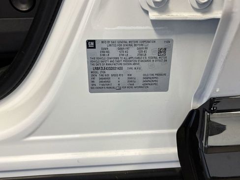 New 2025 Buick Envision Sport Touring image 39