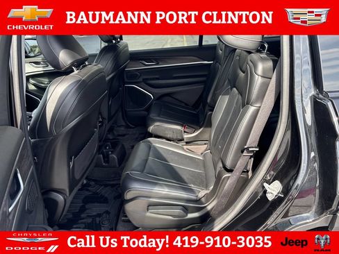 Used 2021 Jeep Grand Cherokee L Limited AWD/4WD image 25
