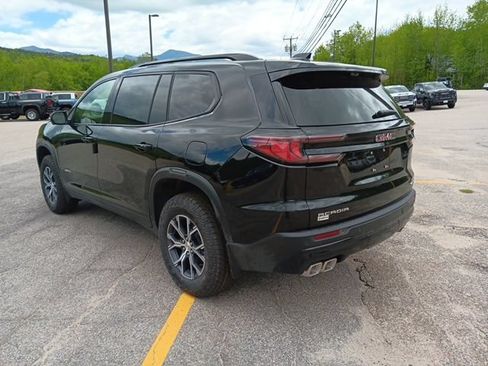 New 2026 GMC Acadia AT4 w/ LPO, Floor Liner Package AWD/4WD image 22