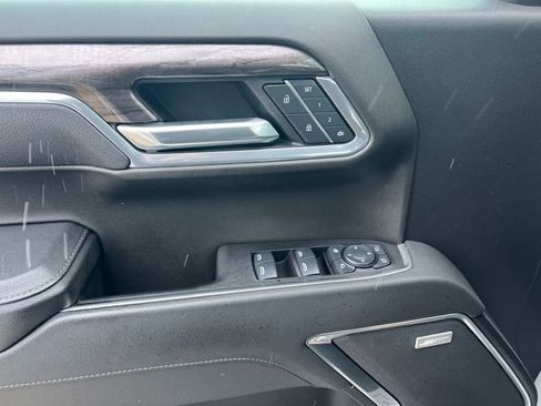 Certified 2025 Chevrolet Silverado 1500 LTZ w/ Technology Package image 34