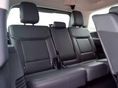 New 2026 Ford Expedition Active RWD image 23