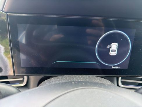 Used 2025 Hyundai Elantra SEL FWD image 4