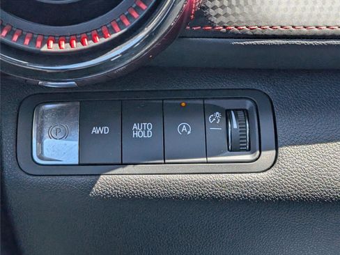 Used 2025 Chevrolet Equinox RS w/ Safety and Technology Package AWD/4WD image 23
