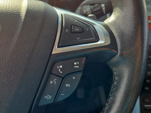 Used 2018 Ford Edge Titanium w/ Ford Safe & Smart Package FWD image 25
