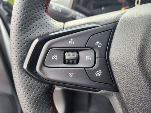 New 2026 Chevrolet Trax RS w/ Sunroof Package image 30