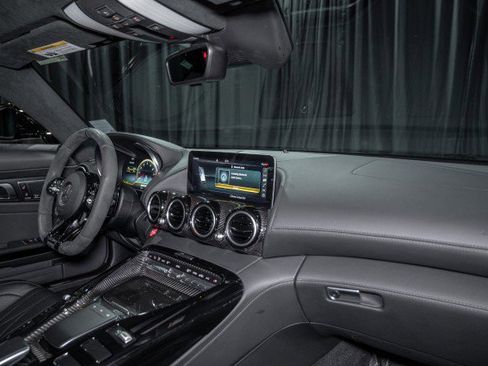 Used 2021 Mercedes-Benz AMG GT Coupe image 12