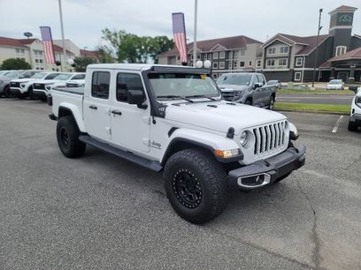 Used 2023 Jeep Gladiator Overland w/ Trailer Tow Package