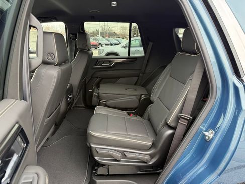 New 2026 GMC Yukon Elevation image 14