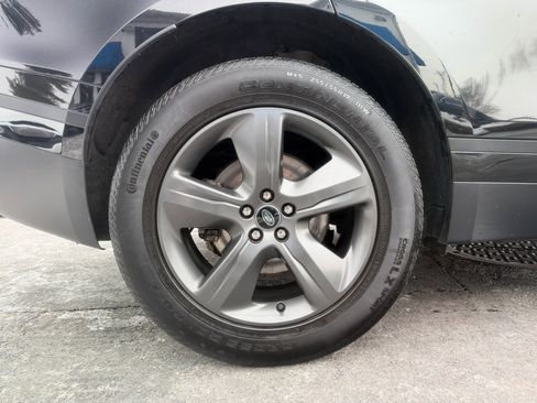 Used 2023 Land Rover Range Rover Velar S image 30