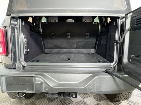 Certified 2022 Ford Bronco Outer Banks w/ Sasquatch Package image 30