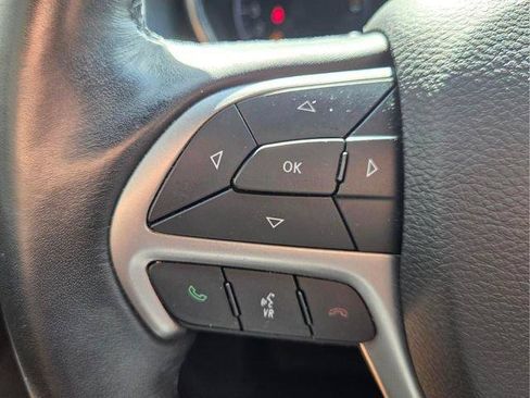 Used 2021 Jeep Grand Cherokee Laredo X RWD image 31