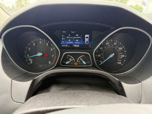 Used 2016 Ford Focus SE w/ Equipment Group 201A FWD image 16