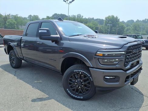 New 2026 RAM 2500 Limited AWD/4WD image 2