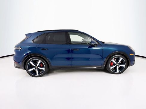 New 2026 Porsche Cayenne GTS image 8