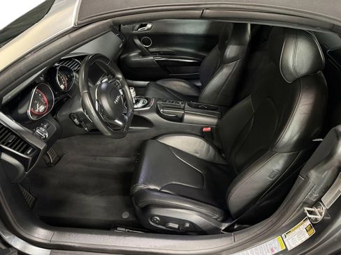 Used 2011 Audi R8 V10 image 14