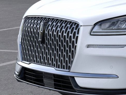 New 2026 Lincoln Corsair Premiere image 17