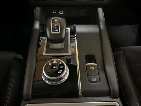 Used 2024 Mitsubishi Outlander SE FWD image 55