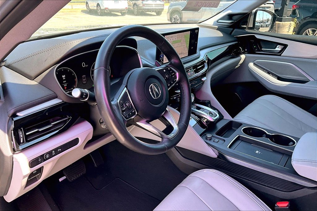 Used 2025 Acura MDX w/ Technology Package FWD image 15