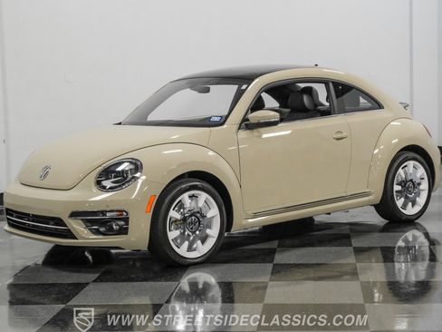 Used 2019 Volkswagen Beetle 2.0T Final Edition SEL image 6