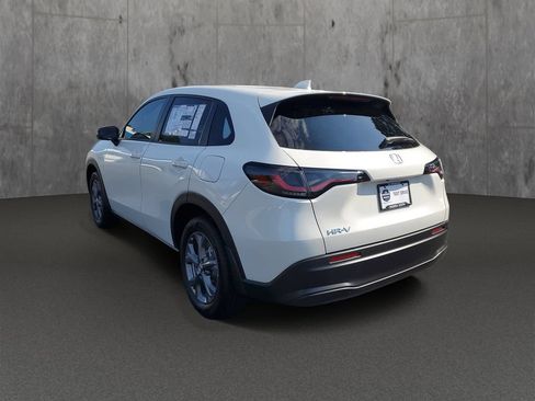 New 2027 Honda HR-V LX image 4