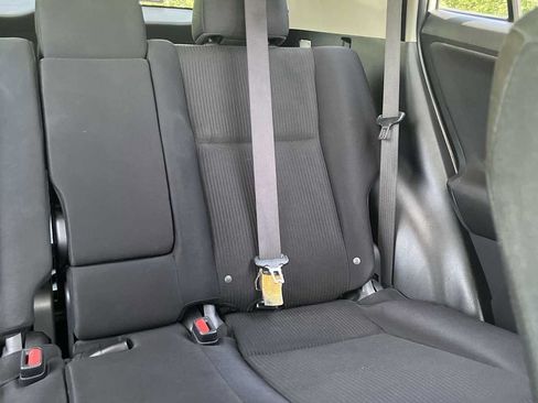 Used 2017 Toyota RAV4 LE AWD/4WD image 32
