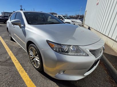 Used 2014 Lexus ES 350 w/ Premium Package