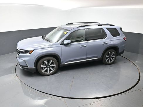 Used 2025 Honda Pilot Elite image 19