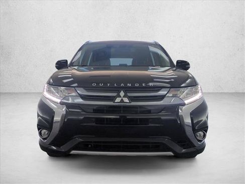 Used 2018 Mitsubishi Outlander GT AWD/4WD image 2