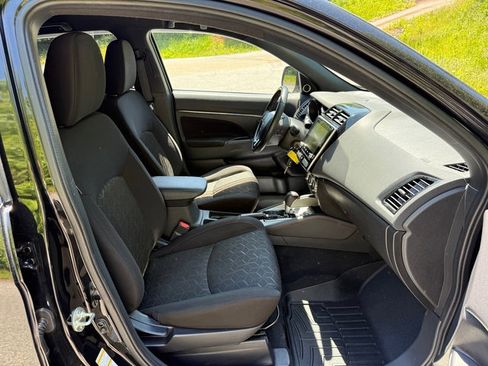 Used 2020 Mitsubishi Outlander Sport SE AWD/4WD image 17