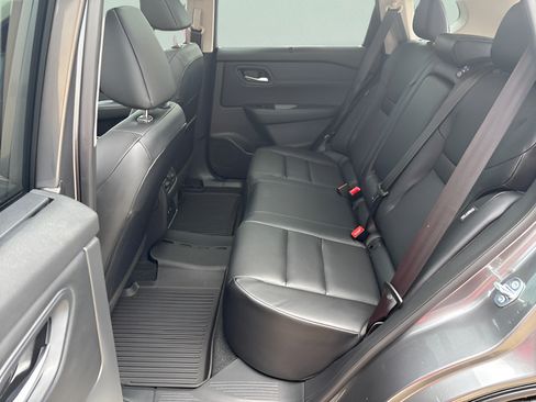Certified 2026 Nissan Rogue SV w/ SV Premium Package FWD image 31