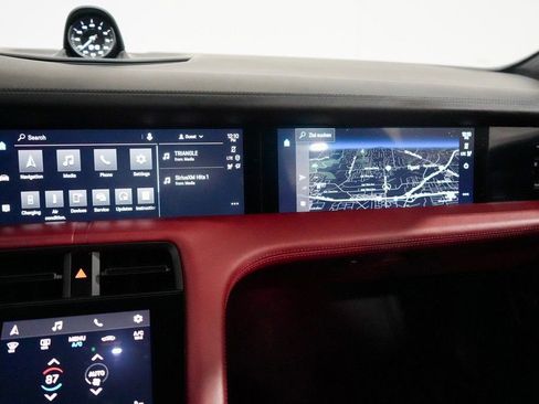 Used 2020 Porsche Taycan Turbo image 21