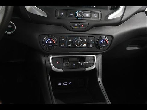 Used 2023 GMC Terrain SLE w/ Driver Convenience Package FWD image 14