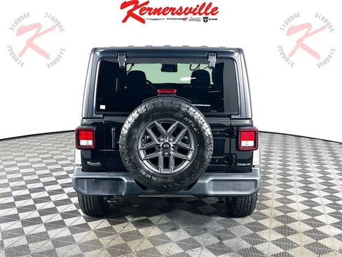 Used 2024 Jeep Wrangler Sport S image 6