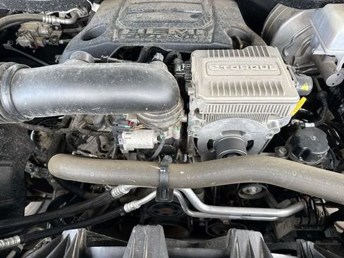 Used 2023 RAM 1500 Laramie AWD/4WD image 26