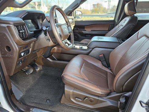 Used 2022 Ford Expedition Max King Ranch image 16