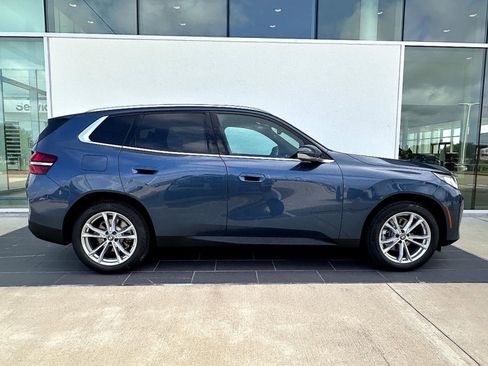 New 2025 BMW X3 xDrive30i w/ Convenience Package image 3