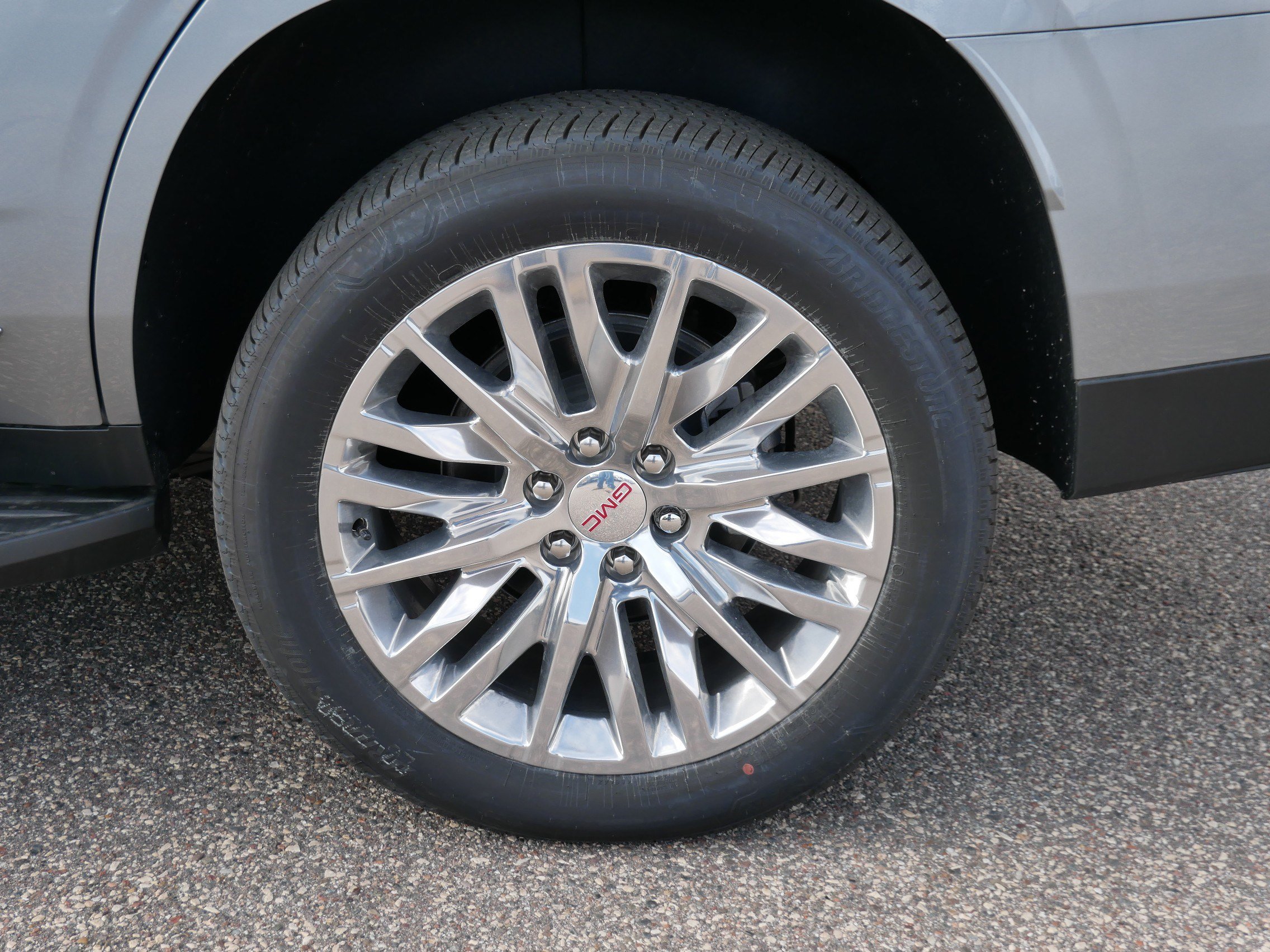 New 2026 GMC Yukon Denali AWD/4WD image 3