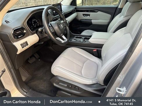 Used 2025 Honda Pilot EX-L image 10